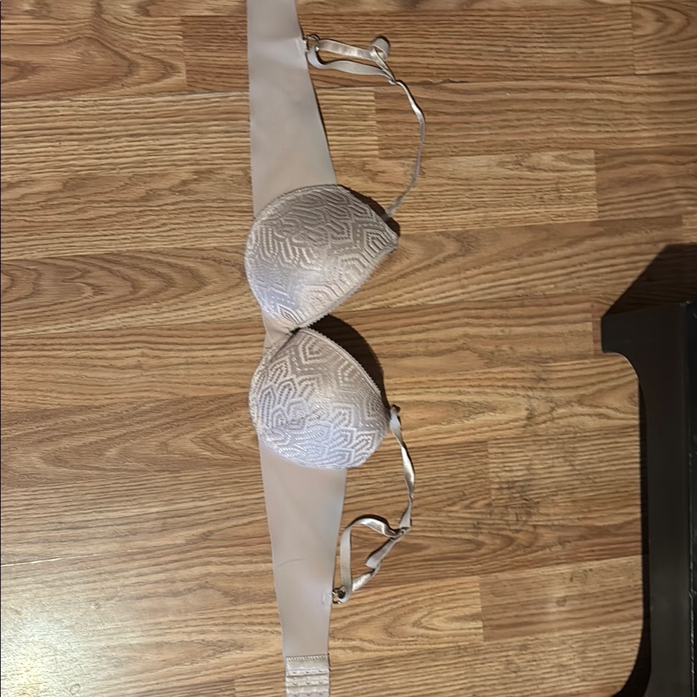 Elegant Cream Lace Bra